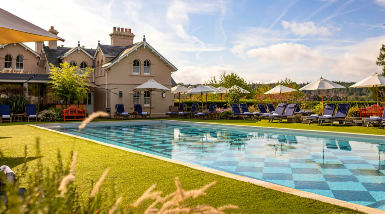Best Staycation Spots in the UK 2026: Budget-Friendly Picks Best Staycation Spots in the UK 2026