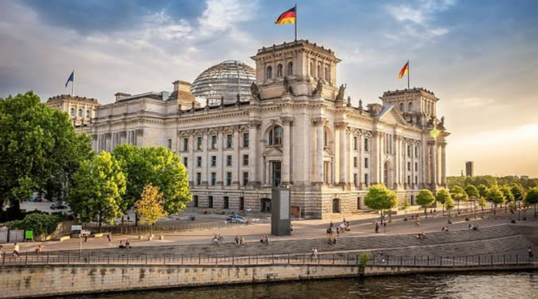 Living in Germany 2026: Cost of Living, Housing & Expat Guide Living in Germany 2026